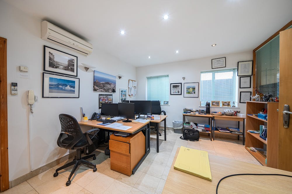 17 Station Road - 138198114691b49df7724b.jpg