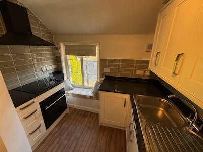 29 and 29A High Street, Welwyn, Residential / Retail For Sale - 9.jpg