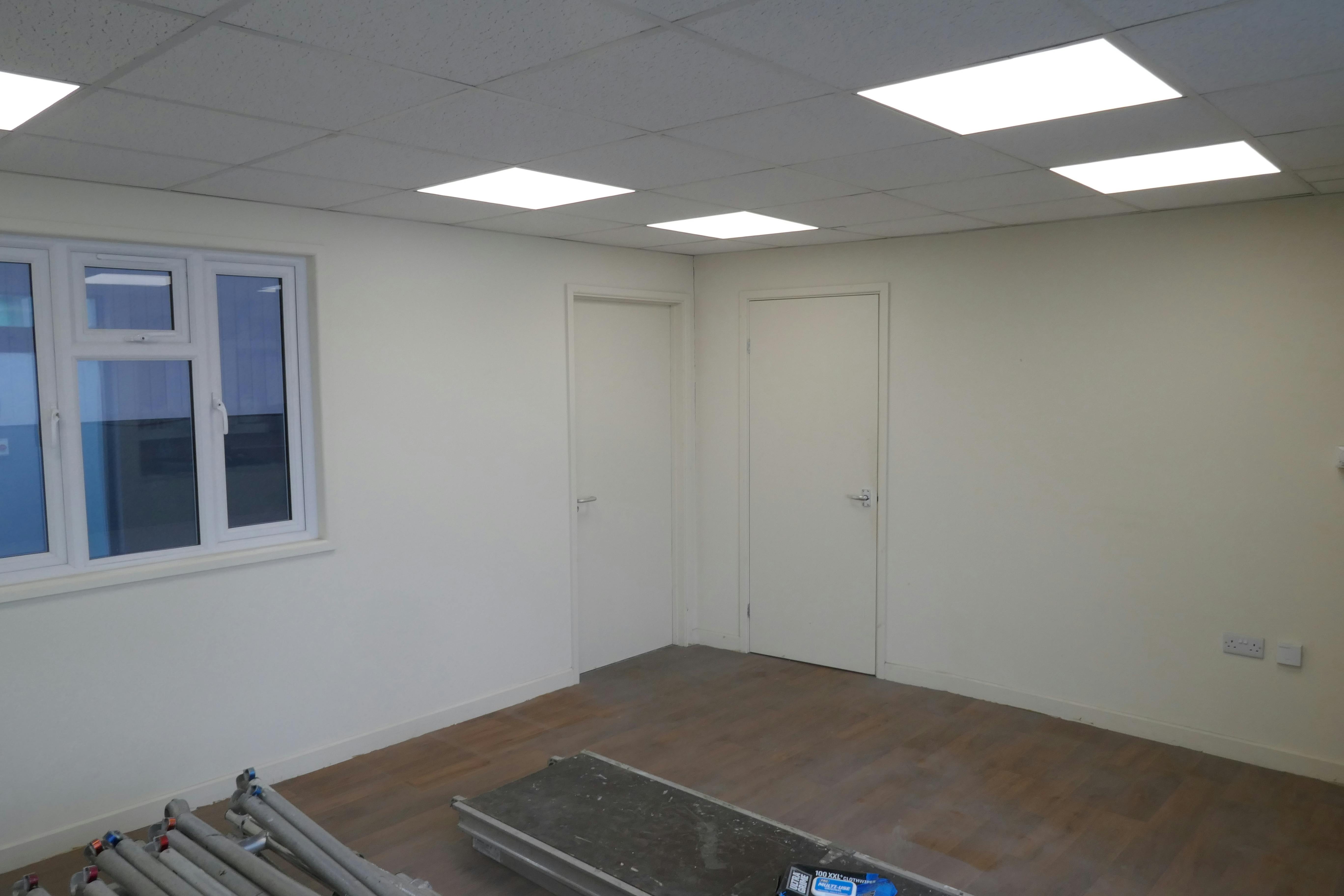 Unit 2, Harlow, Industrial To Let - P1060367.JPG