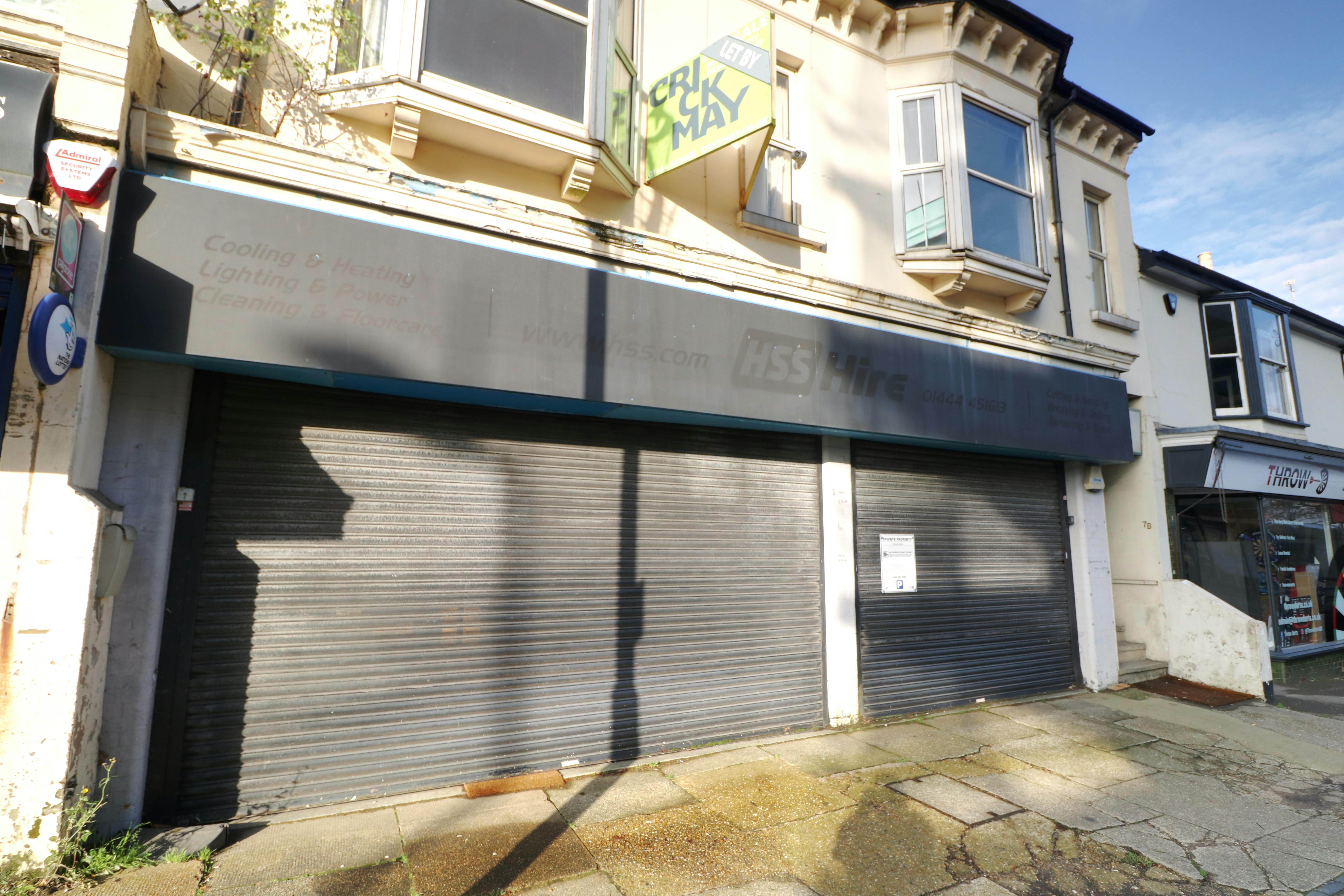 7-9 The Broadway, Haywards Heath, Retail To Let - Photos.jpg