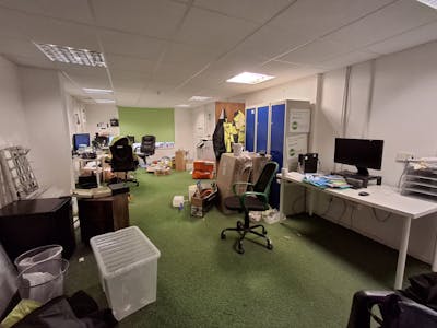 Unit 8 Crow Arch Lane Industrial Estate, Ringwood, Industrial / Warehouse To Let - 20251217_110003.jpg