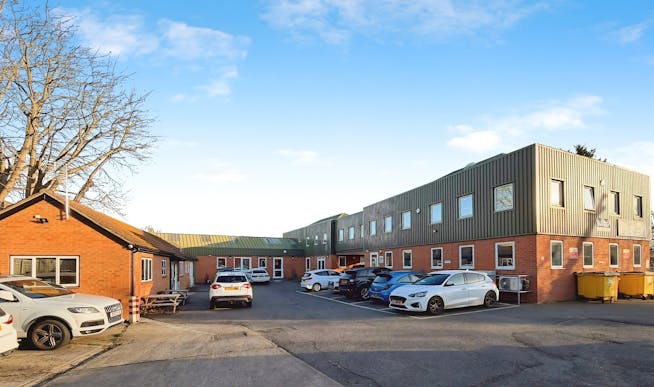 Walls Yard, Rochford, Office To Let - e6e9d5af-WhatsApp 20Image 202026-01-05 20at 2014.25.55 20 282 29.jpeg