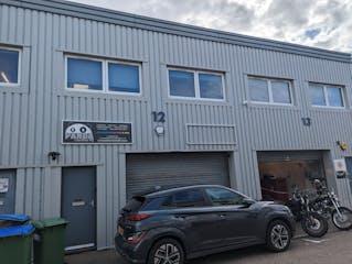 First Floor Office Suites, Unit 12 Thesiger Close, Worthing, Office To Let - PXL_20230830_093842167.jpg