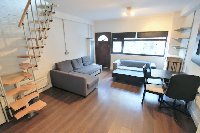 18A Accommodation Road, London, Investment For Sale - IMG_0231.jpg