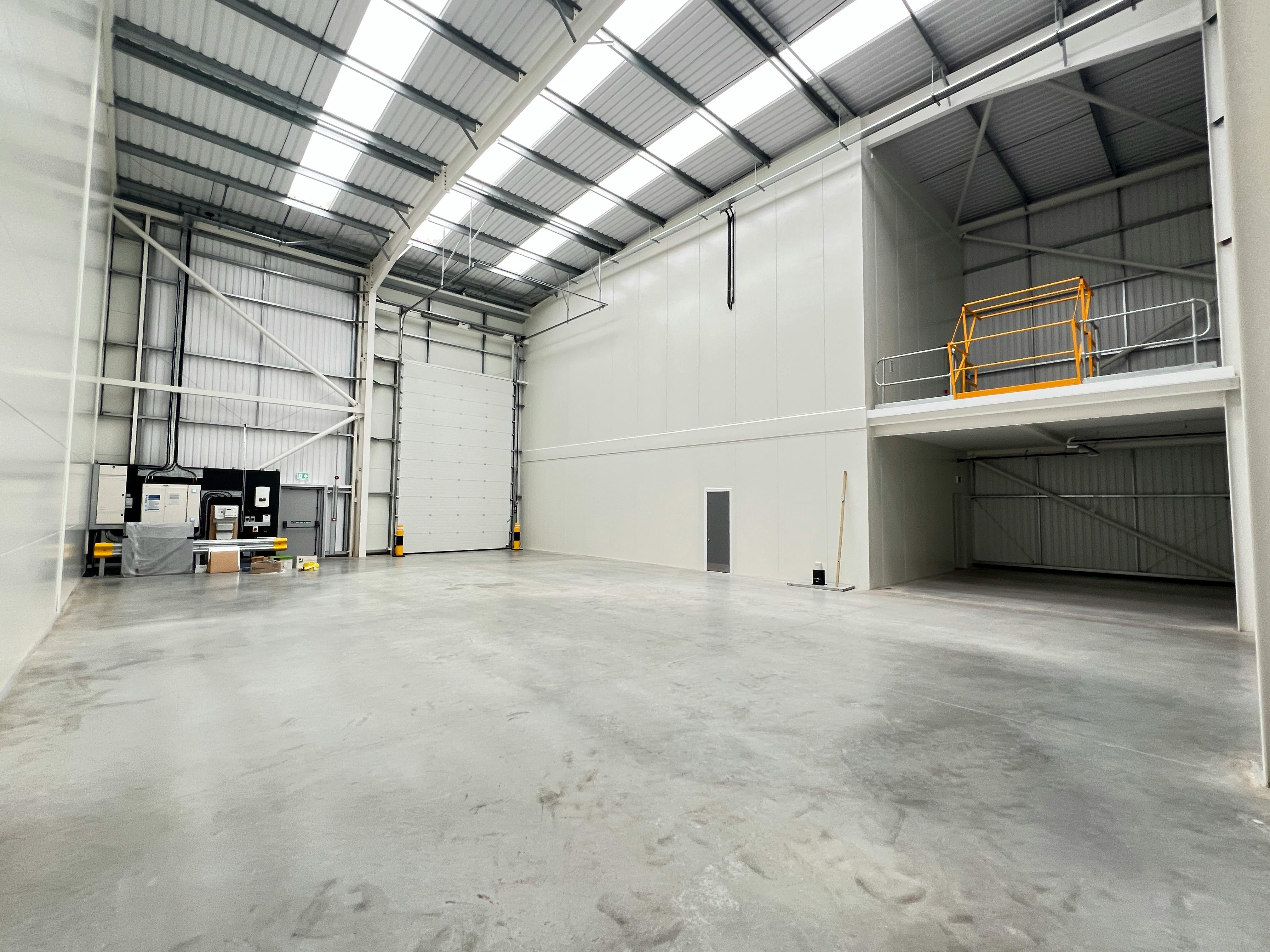 Industrial Unit in Portsmouth - photo 3