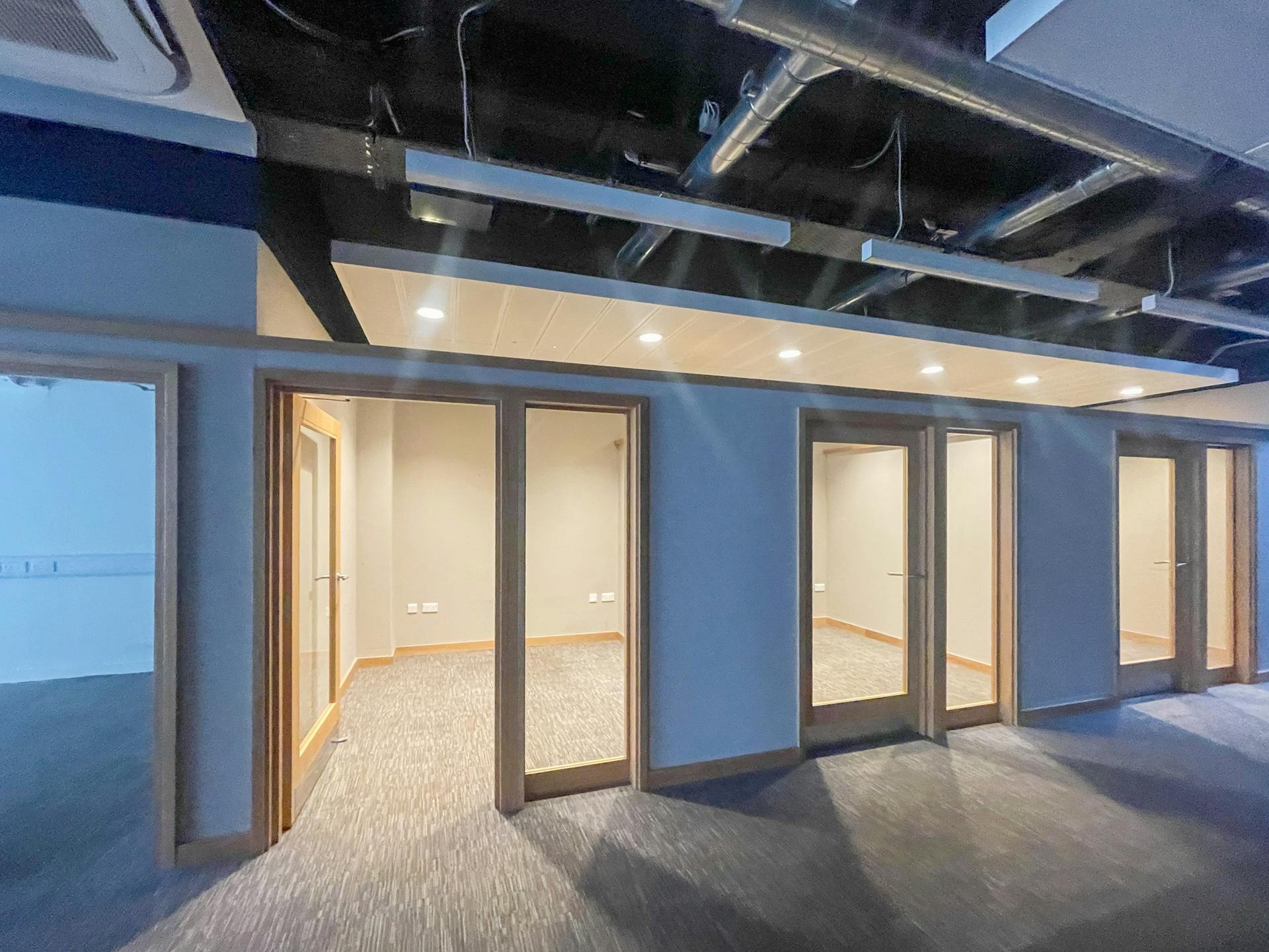 Retail/Shop in Farnborough - photo 4