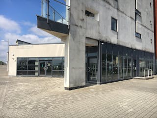Unit A and B, Swansea, Retail To Let / For Sale - IMG_6931.JPG