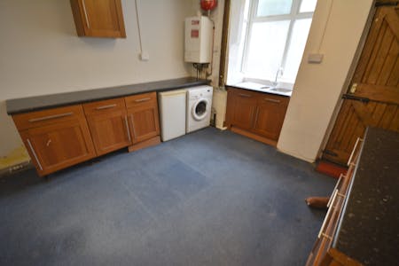 425 Walmersley Road, Bury, High Street Retail To Let - Kitchen/Staff Room