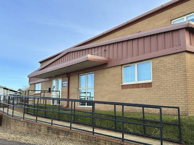 Voyager House, 142 Prospect Way, Luton, Airport / Hi Tech / Lab / Office To Let - Image 2