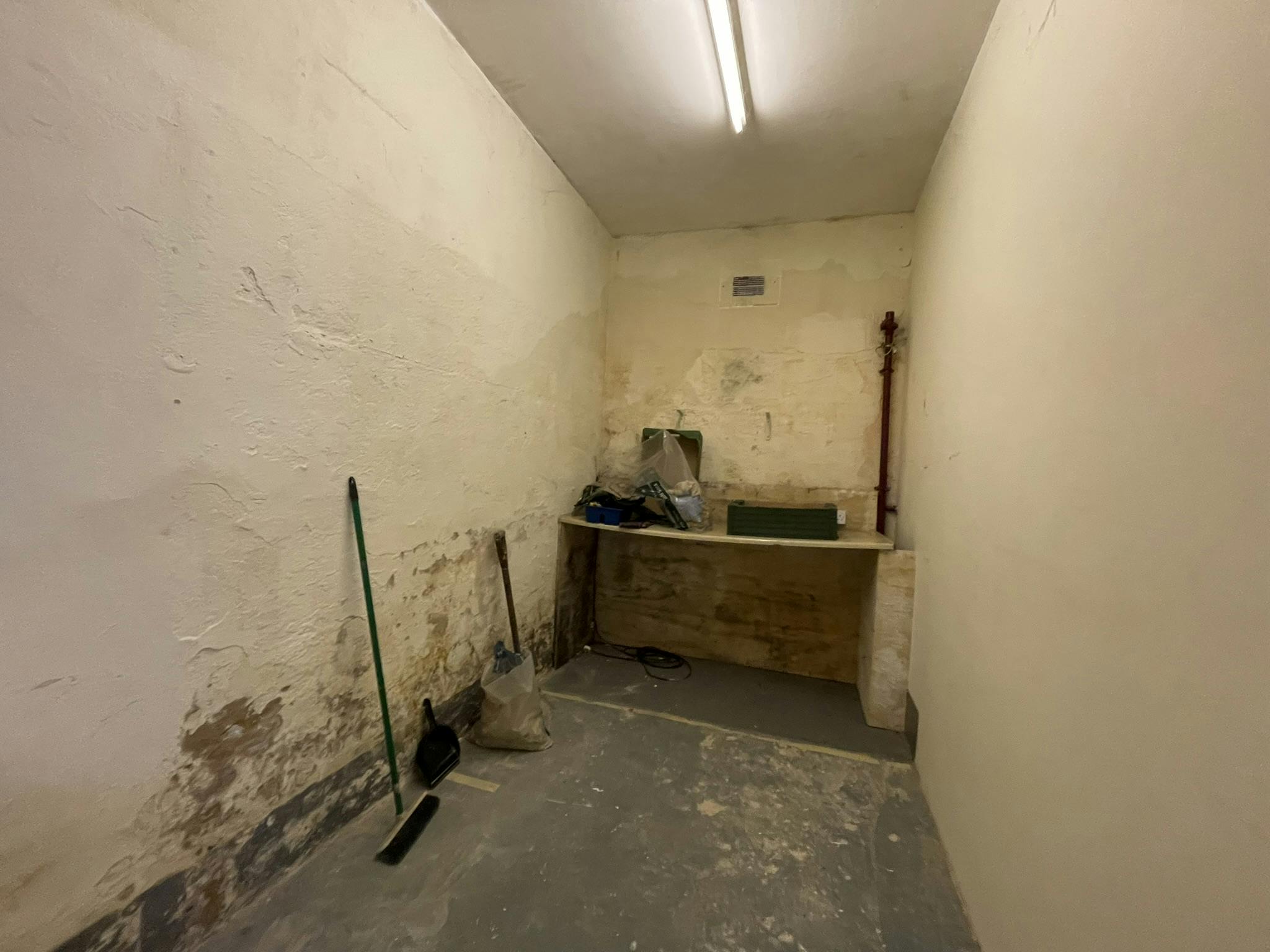 134 London Road, St. Leonards-on-Sea, Retail To Let - IMG_3716.JPEG