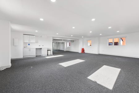 Second Floor Offices, 79-81 High Street, Marlow, E (Commercial / Business / Service) / Office To Let - 104744 - Second floor office  (9).jpg