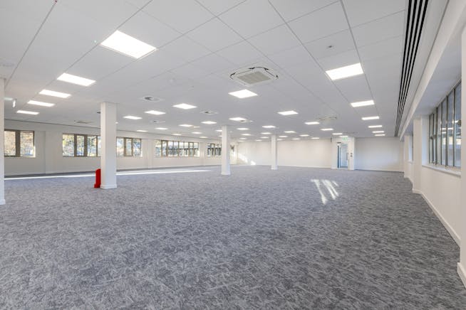 First Floor, Hampden Court, High Wycombe, Offices To Let - 101969_Hampden-Court-Kingsmead-Business-Park (7).jpg
