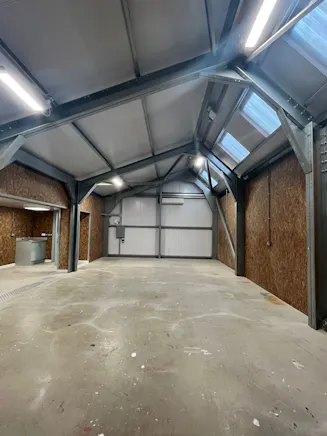 Unit 4 HQube, High Wycombe, Industrial To Let - WhatsApp Image 2025-10-23 at 10.43.33_13ffd751.jpg
