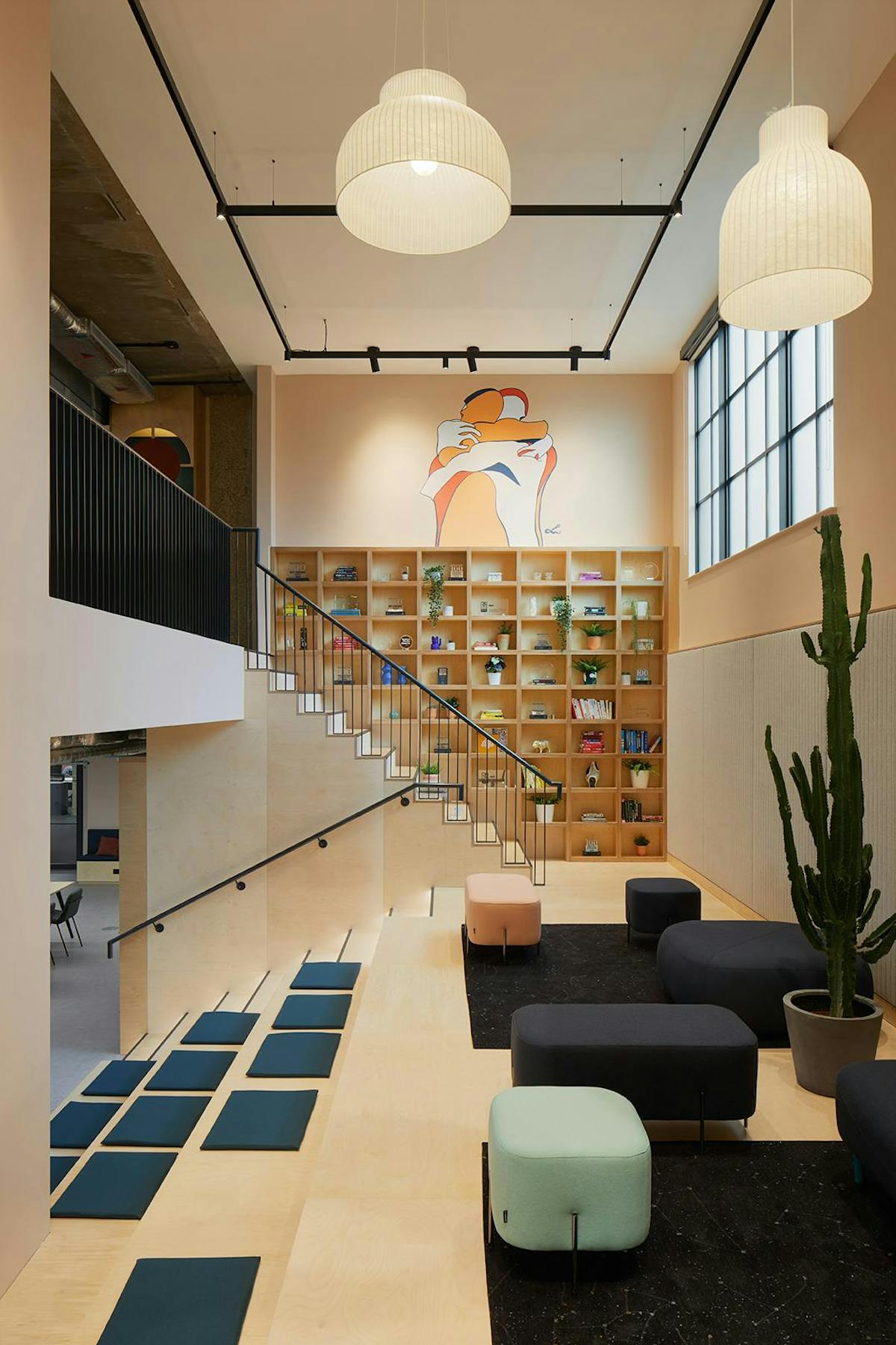 Fe1b2d57db0ed27f32c55b059147ed80 L