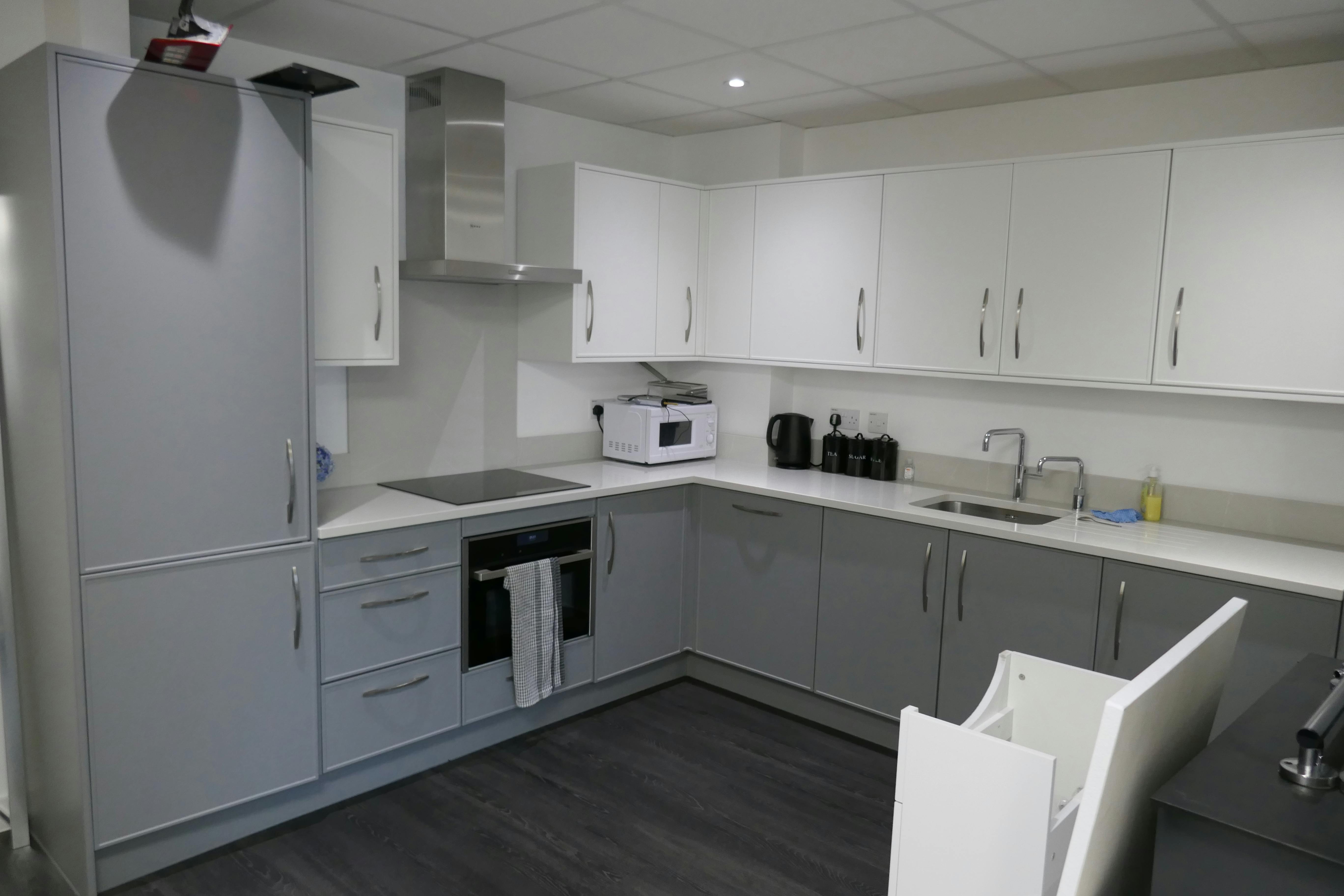 E & F West Side, Harlow, Industrial To Let / For Sale - P1050281.JPG