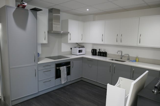 E & F West Side, Harlow, Industrial To Let / For Sale - P1050281.JPG