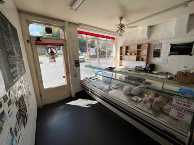34 Market Street, High Peak, Retail To Let / For Sale - IMG20250715WA0009.jpg