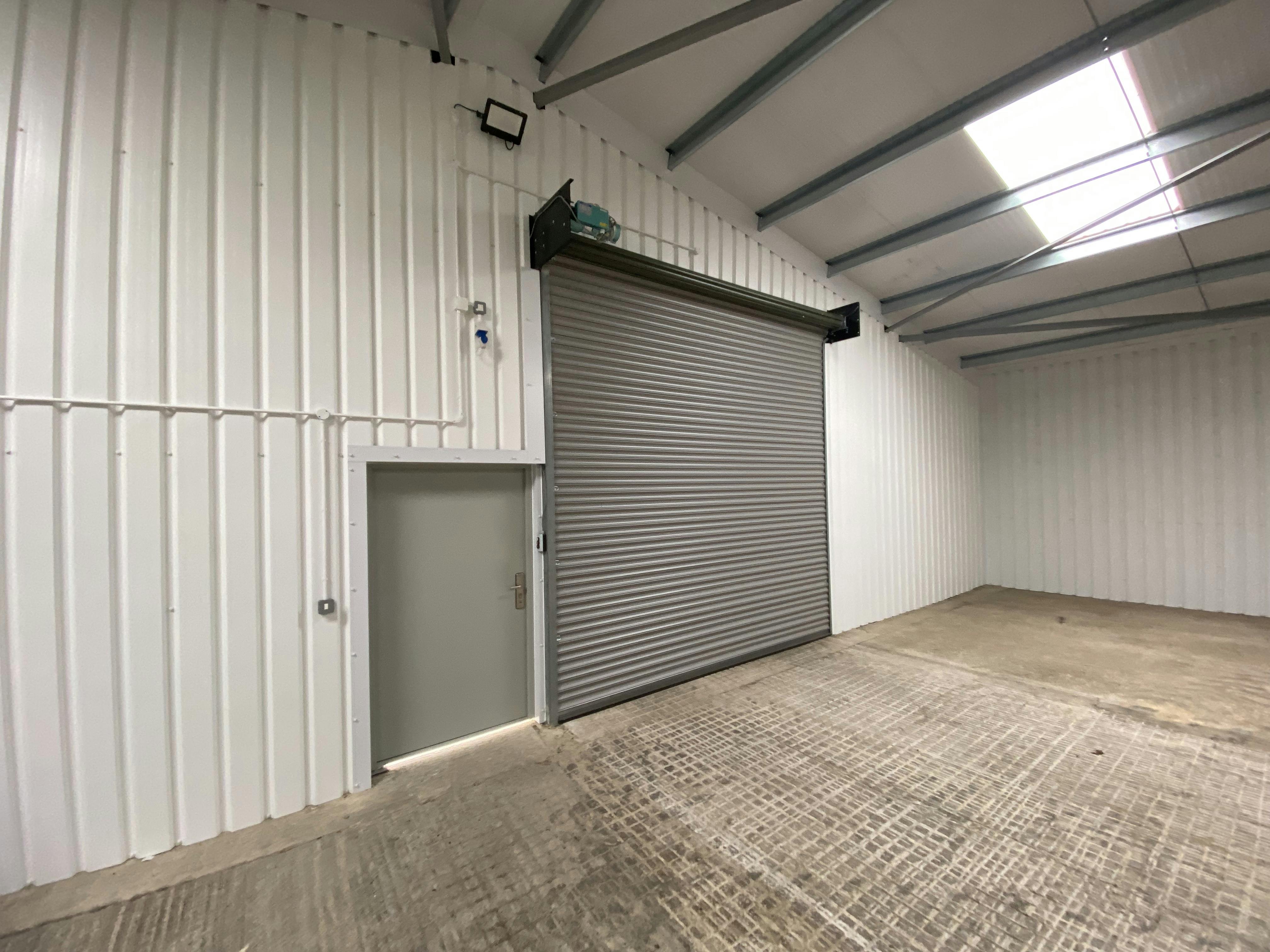 Unit 3, North Weston Business Centre, Thame, Industrial To Let - INT 3.jpeg