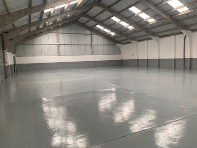 10 Buckland Road, Yeovil, Industrial/Logistics To Let - 1.jpg