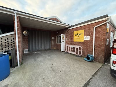 Unit 5 Cluster Industrial Estate, Southsea, Industrial / Warehouse For Sale - IMG_0097.jpeg