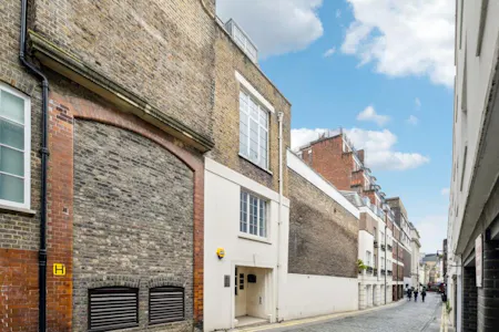 10 Market Mews, 10A Market Mews, London, Office To Let - fa3eb16485b87fabd6ba775b07308413.jpeg