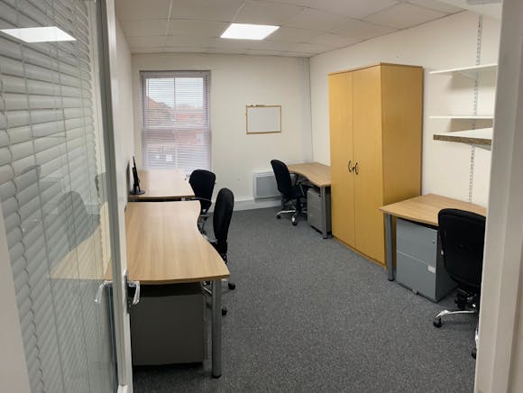 Dorney House, Semi-Serviced Offices, 46-48 High Street, Burnham, Offices / Offices To Let - DH7.jpg