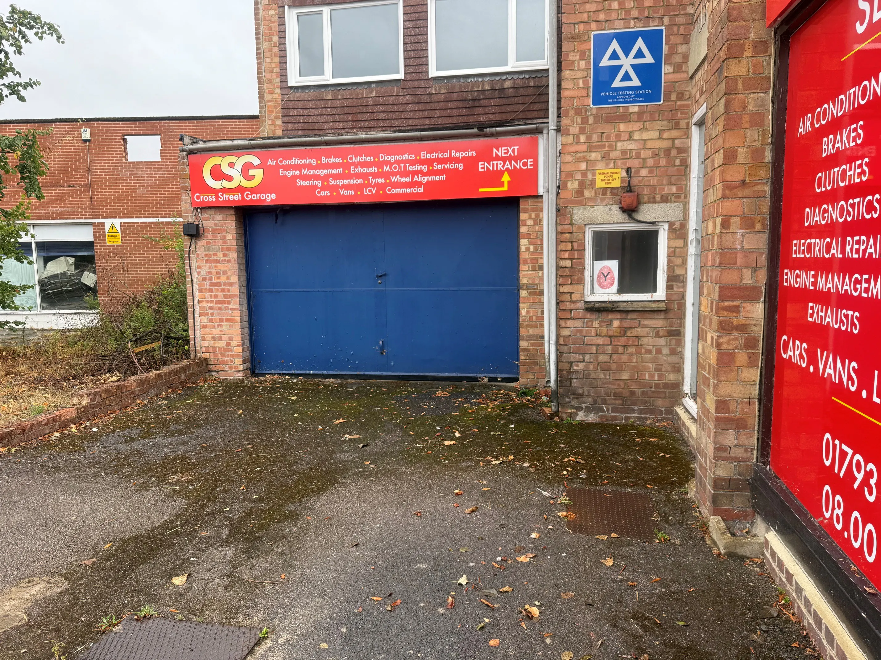 Showroom facility, 10 High Street,, Wroughton, Industrial To Let - 9.jpg