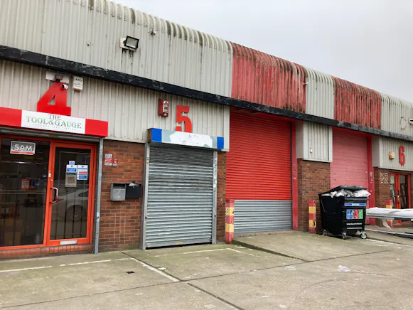 Unit 6, Hayes, Industrial To Let - IMG_0510.JPEG