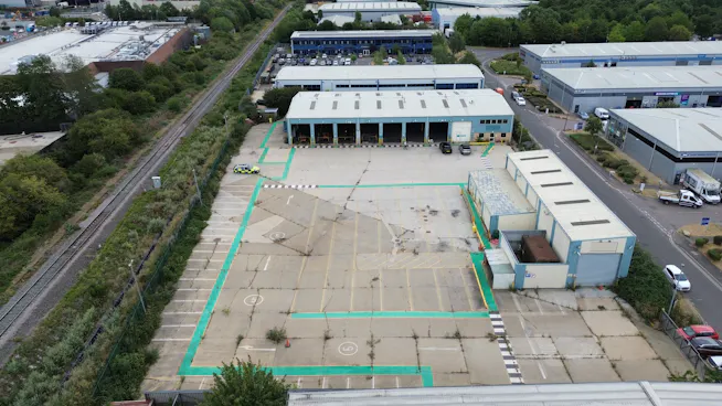 12 Smeaton Close, Aylesbury, Industrial To Let - DJI_0191.JPG