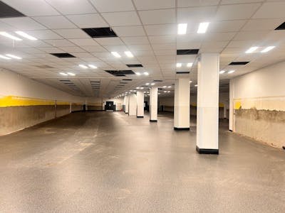 34 High Street, Newport, Retail To Let - 8.jpg