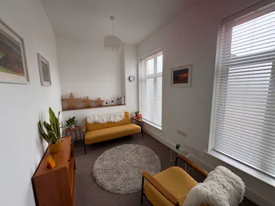Armitage House, Victor Jackson Avenue, Dorchester, Office For Sale - IMG_3664.JPG