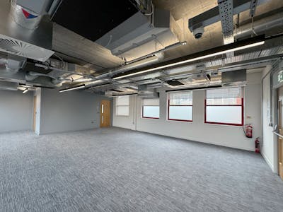 29 Grove Hill, Harrow, Office To Let - Internal 15.png