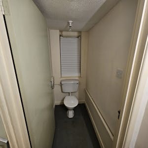 Unit 3, Lexden Lodge Industrial Estate, Crowborough Hill, Crowborough, Industrial To Let - 20251031_165617_resized.jpg