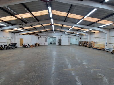 MTS House, Stockport, Industrial/Logistics To Let - 20240326_130715.jpg