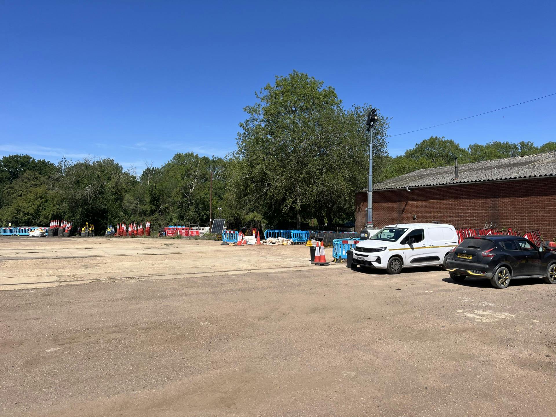 Open Storage, Hayloaders Works, Aylesbury, Land To Let - 3.jpg