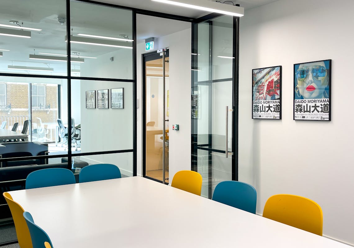 IMG_8832.jpg 18 Wells Street, London, Office To Let - IMG_8832.jpg