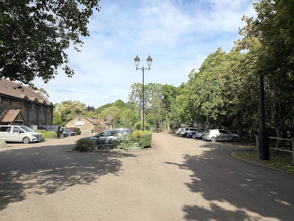5/7 Sussex Business Village, Barnham, Office To Let - 1.jpg