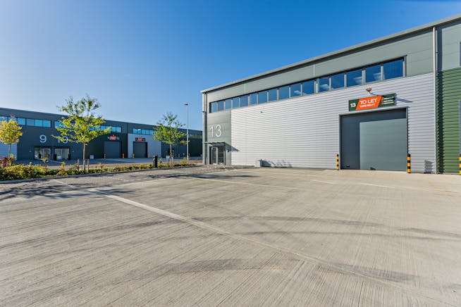 Unit 13, Vantage 41, Aston Clinton, Industrial To Let - 8621189-exterior07-800.jpg