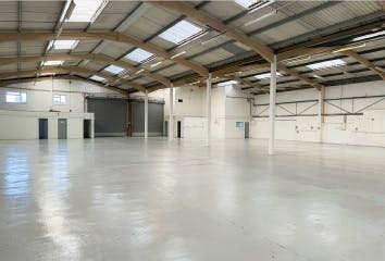 Industrial Unit in Southampton - photo 2