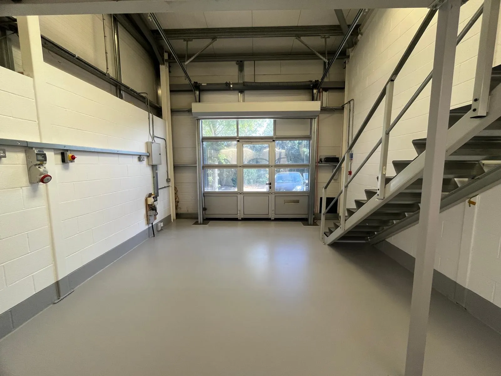 Unit 1, Space Business Centre, Aylesbury, Industrial For Sale - Image (4).jpg