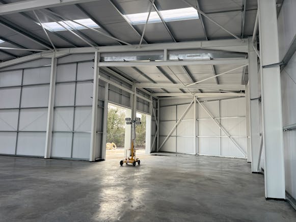 Aylesbury Enterprise Park, Stocklake, Industrial / Industrial To Let - IMG_8648.JPG