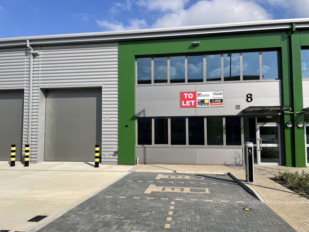 Unit 8 Trade City Luton, Kingsway, Luton, LU1 1TT