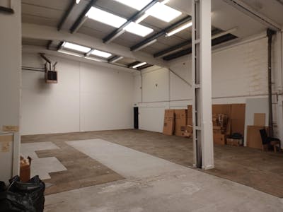 Unit 13-15, Wintonlea, Woking, Industrial/Logistics / Warehouse / Industrial / Warehouse To Let - 20240605_113729.jpg