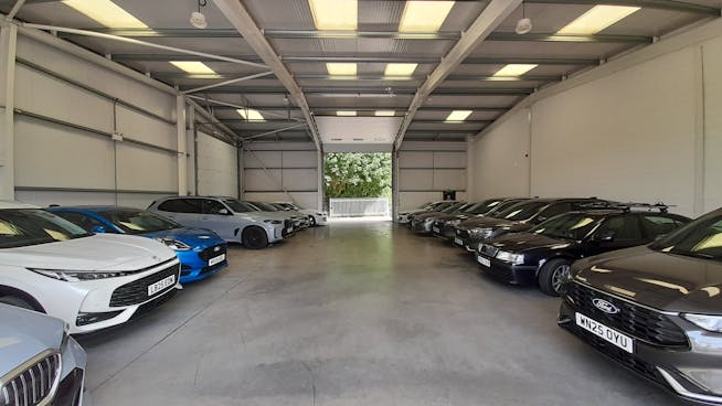 Units 10 & 12, Moniton Trading Estate, Basingstoke, Industrial / Warehouse To Let - 20250704_105222.jpg