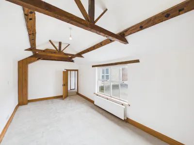 29 & 29a Upper High Street, Thame, Investment / Residential / Retail For Sale - CAM05222G0-PR0088-STILL003.jpg