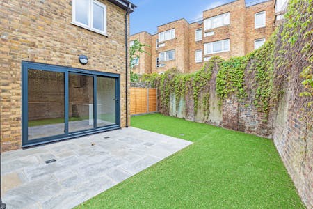Tuskar Street, London, Terraced house To Let - Private Rear Garden