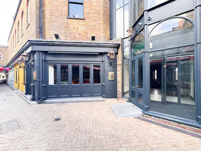 The Griffin Centre, Unit 7, London, Retail To Let - unit 7(7).jpg