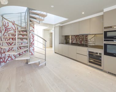 8 City Road, London, Office To Let - _MG_7974Pano.jpg