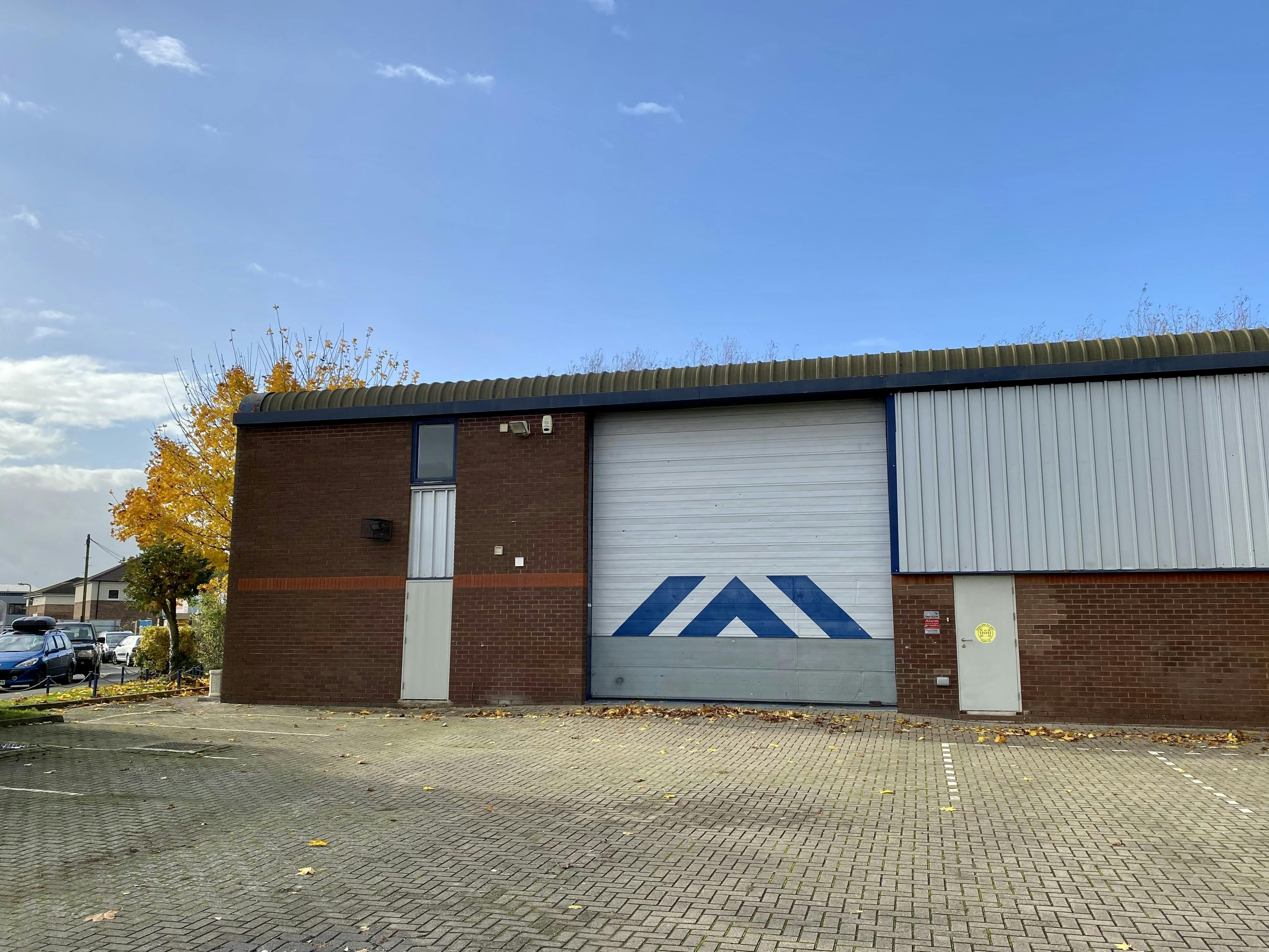 7 Wedgwood Road, Bicester, Industrial To Let - Exterior Photo.jpg