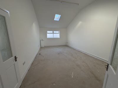 10-12 Wolverhampton Road, Oldbury, Retail To Let - IMG_8283.jpeg